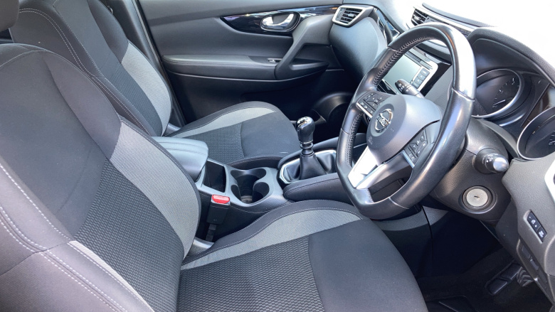 Nissan Qashqai 1.5 dCi 115 Acenta Premium 5dr Diesel Hatchback